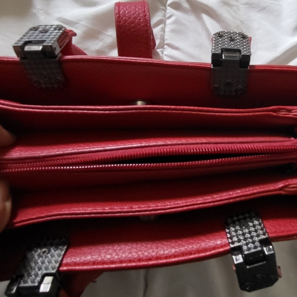 SOLD New Red Purse - Picture 5 of 6